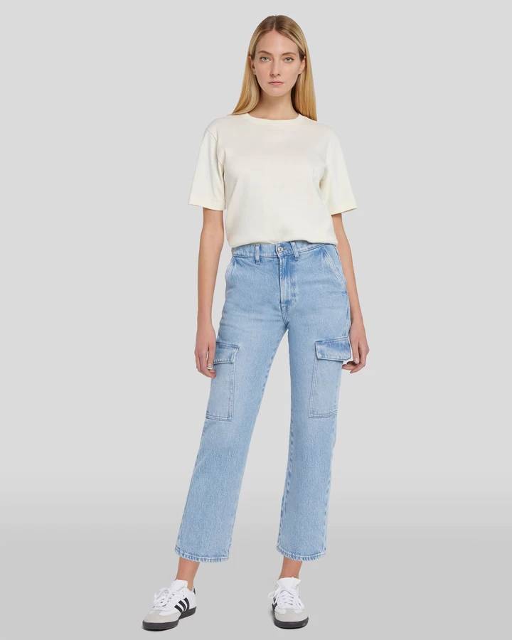 7 For All Mankind Logan Cropped Cargo Jean in Airwave